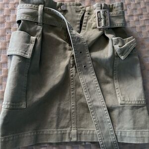 High waisted green skirt